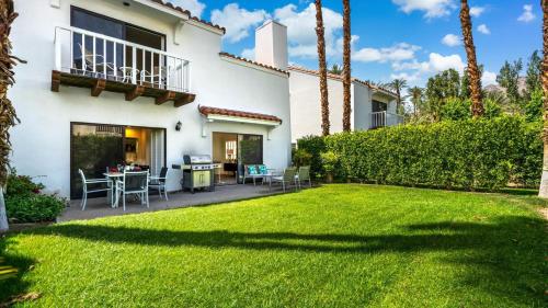 TV202 Modern 2 Bedroom Tennis Villa at LQ Resort in 拉欽塔