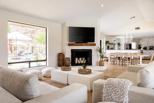 NEW Experience Base Camp An Exclusive Mountainside Desert Resort with 2 Pools in Palm Desert, USA