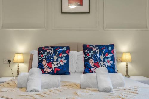Jamson Pl Apartment - 3BR Sleeps 7, Edynburg