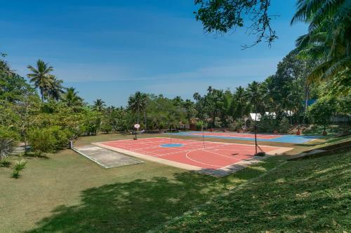 Estuary Sarovar Premiere Poovar Island