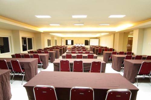 Grand Asia Hotel photo 4