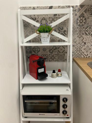 One-Bedroom Apartment image 1