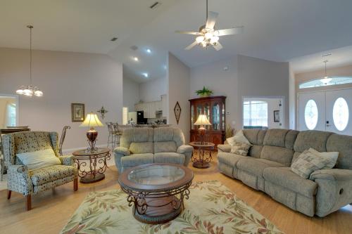 Citrus Springs Oasis - 15 Mi to Crystal River! in Dunnellon, USA