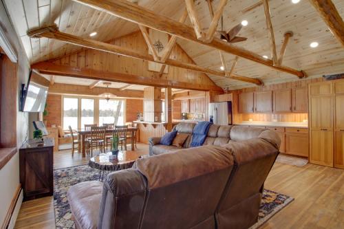 'Away at Moose Bay' Breezy Point Gem w/ Game Room in Breezy Point (MN)
