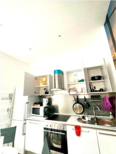 Charmant appart 4Per Marseille in District 10