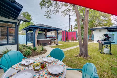 San Antonio Vacation Rental about 7 Mi to River Walk! in San Antonio, USA