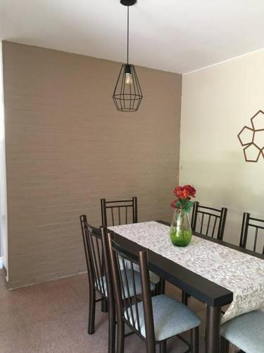 Facilities, Hermosa casa tranquila en la ciudad near Puttanesca
