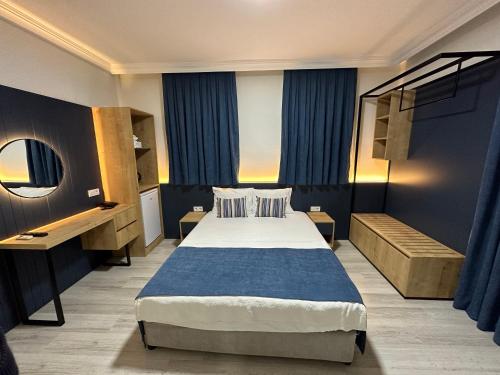 room detail thumbnail 0