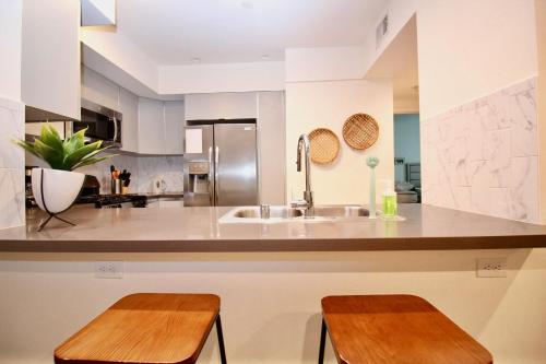 Los Angeles Premium City Suites with Free Parking - 주방