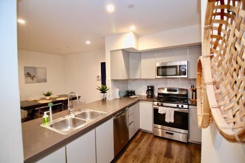 Los Angeles Premium City Suites with Free Parking - 주방