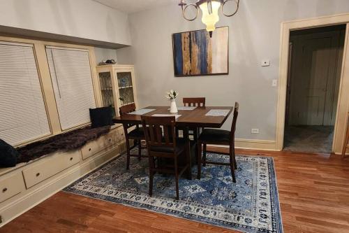 Comfy 3brd in Cleveland Heights in Cleveland Heights, USA