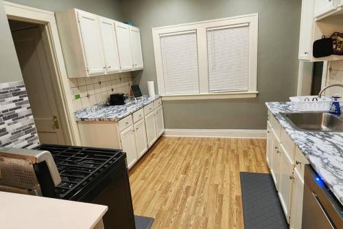 Comfy 3brd in Cleveland Heights in Cleveland Heights, USA