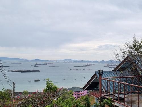 View, บ้านนางฟ้า เกาะสีชัง Baan Nangfa near Koh Si Chang