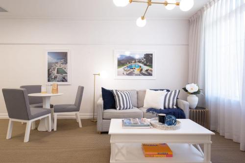 Apartment room in St Tropez