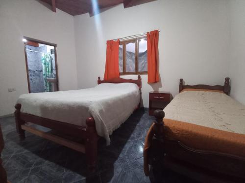 1 double bed, 3 twin beds