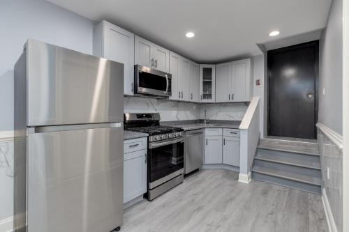 Alina & Fanny - Philadelphia Northern Liberties in Philadelphia Near Center