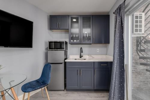 Alina & Fanny - Philadelphia Northern Liberties in Philadelphia Near Center