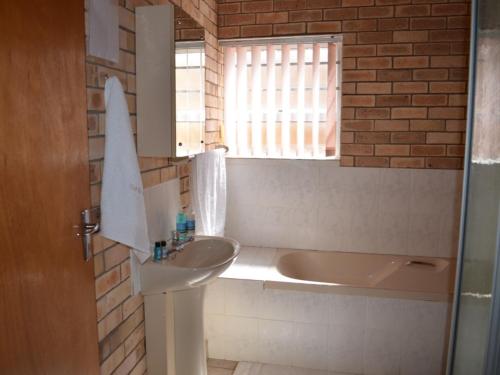 Surfpoint 9, Jeffreys Bay (photo 6)