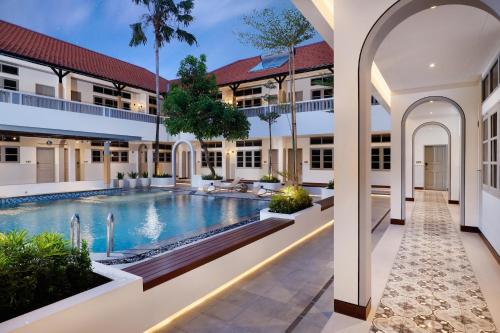The Mahata, Legian