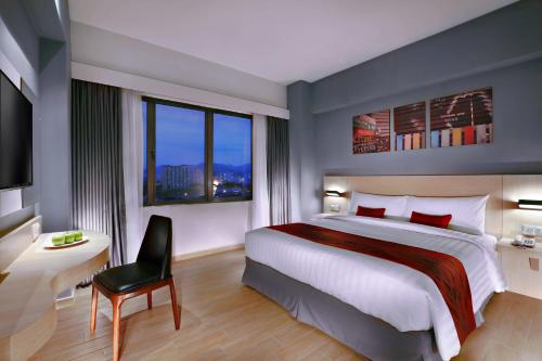 Deluxe Double Room image 3