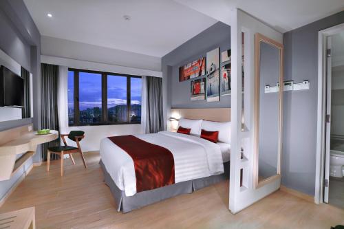 Deluxe Double Room image 4