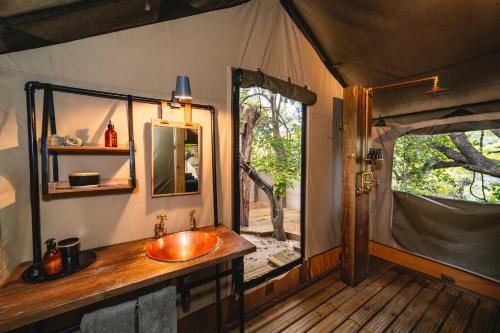Tsowa Safari Island - image 5