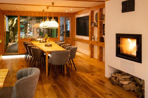 รางโบว์ลิง, Landhotel Am Rothenberg in อุสลาร์