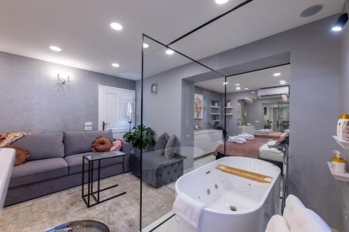 MM Rooms - image 3