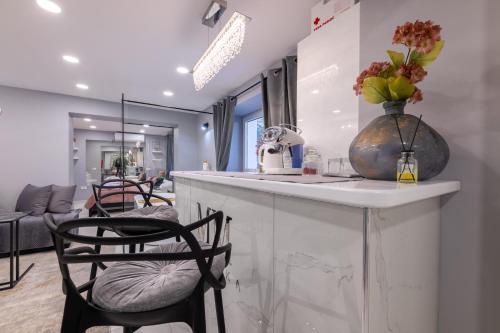 MM Rooms - image 2