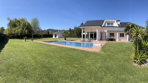 Villa LA PERLA con piscina privada