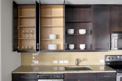 Domain 2br w gym pool wd nr Q2 Stadium ATX-47 in Austin, USA