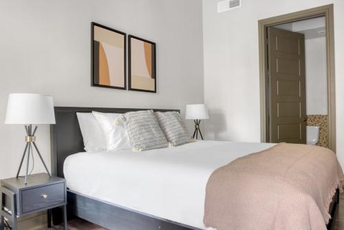 Domain 2br w gym pool wd nr Q2 Stadium ATX-47 in Austin, USA