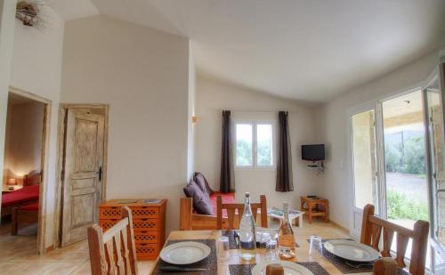 Les bergeries d'Ogliastrello in 費加里