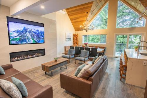 Pinnacle Ridge 23 - Ski In Ski Out, Newly Renovated, Private Hot Tub, Gas Fireplace, Whistler (foto 10)