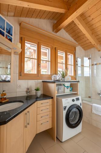 浴室, Königin der Alpen (Konigin der Alpen) in 貝阿滕貝格