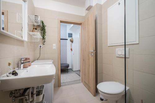 Cosy Tolnai Apartment - main image