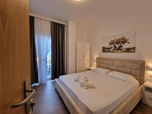 Hotel Queen Margaret Seaside - main image