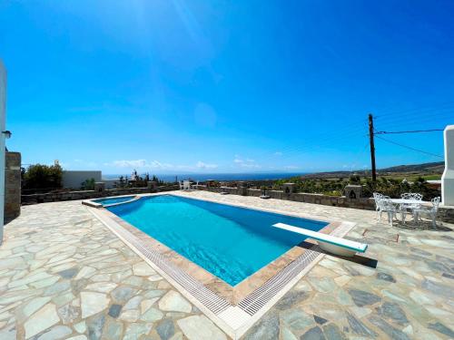 Pure White Seven-Bedroom Villa - 16 Guests - Private Pool - Aspro Chorio Santorini