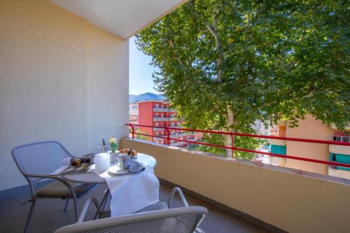 Central Amor - image 2