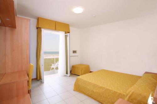 Superior Two-Bedroom Apartment with Sea View (6 Adults)