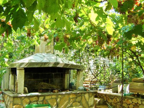 Beleri House – Himarë, CA