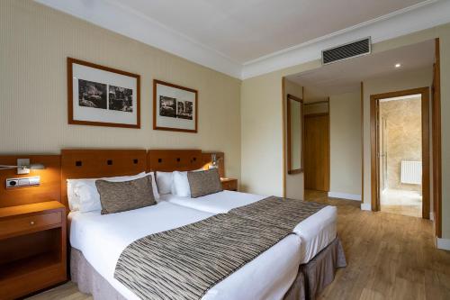 Quadruple Room (4 Adults) image 8