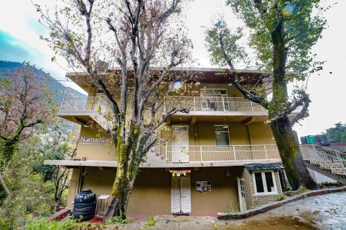 NomadGao Dharamkot - Great Views, Fast WiFi, Interesting People, Near Mcleodganj