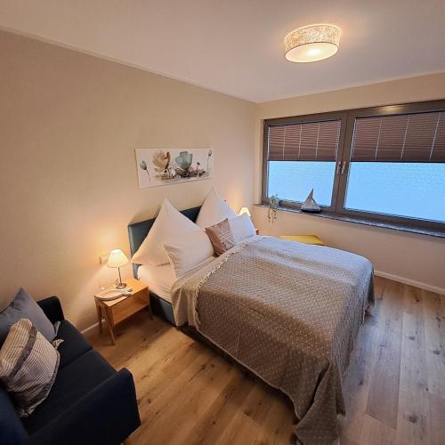 Hotel-Ferienwohnungen Cafe Maarblick in Schalkenmehren