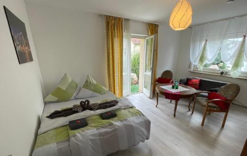 Pension mit Herz und Garten in 迪欽根