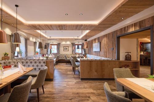 مطعم, Gasthaus Hotel Oberwirt in ايبس