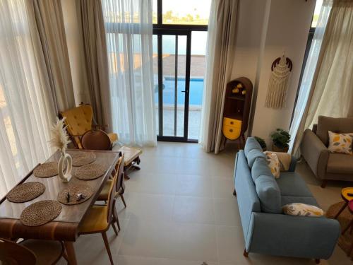 4 bedrooms, 7 beds