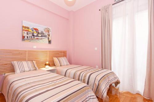 2 bedroom design apartment in Athens center