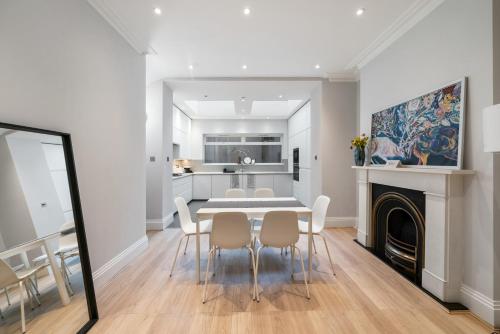 City Centre - Townhouse - Stay 10 - Cinema Room - London, UK