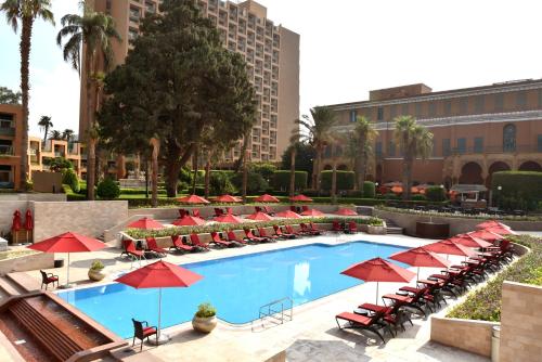 مسبح, فندق ماريوت القاهرة و كازينو عمر الخيام (Cairo Marriott Hotel & Omar Khayyam Casino) in القاهرة